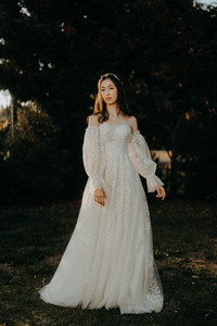 Products: JENNY BRIDAL - BELLE Jenny Bridal