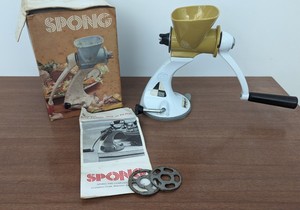 Vintage Spong Mincer with Suction Cup N705
