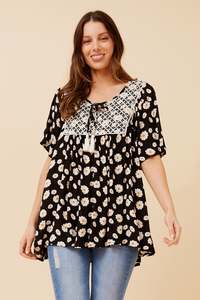 Caroline Morgan Print Top ~ Daisies