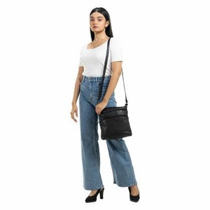 Greenwood Leather Isla Crossbody Bag ~ Black