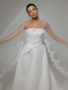 Wedding Accessories: JOSEPHINE VEIL