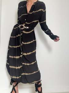 Resort: Nous Antwerp Lea Dress Black Latte