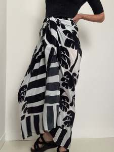 Farm Rio Palms Sarong