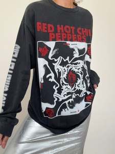 Clothing: Peppers Magik Longsleeve Tee