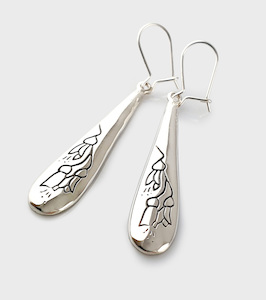 Products: ER ss669 Stylised Fern leaf earrings