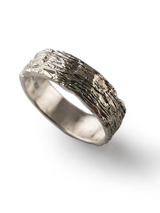 Diamond 3 stone shadow band – Gold – Julie Pijfers – Designer Jeweller