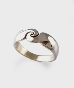 GROOVE ring – textured center- Rose Gold – Julie Pijfers – Designer Jeweller