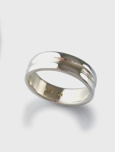 Sea Spray ring – Julie Pijfers – Designer Jeweller