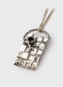 Floral Embossed Heart layering pendant – Gold – Julie Pijfers – Designer Jeweller