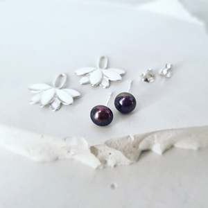 Earrings: Black Pearl Stud with Layered Leaf Piece