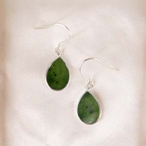 Pounamu: Pounamu Teardrop Earrings