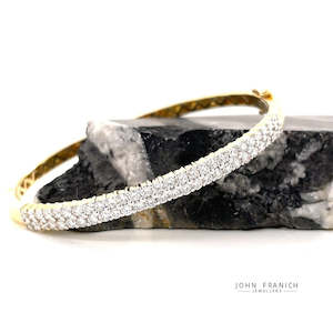 Diamond Bracelets Bangles: 18kYellow Gold 2ct Diamonds Hinged Bangle