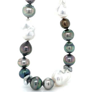Jewellery Pearls: Tahitian & South Seas Pearls Necklace