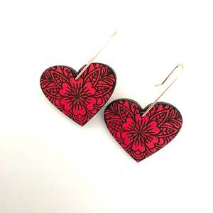 Earrings: Floral heart Rimu earrings