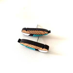A: Rimu Kingfisher/kōtare feather studs