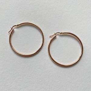 Gifts Under 101: Rose Gold Hoop Earrings