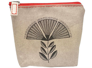 Gift Collection: pohutukawa on natural