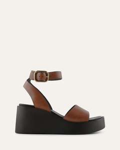 CASSIE MID WEDGE SANDALS BRANDY LEATHER