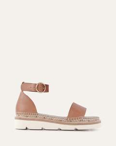 Core Collection: IVY FLAT SANDALS TAN LEATHER