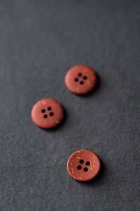 Finishing Touches: Brick Speckles Button 18mm