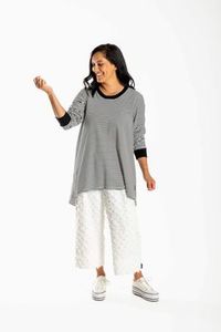 Jellicoe: Jen Heart Cats Top