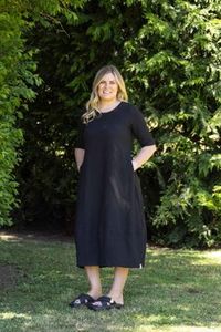 Jellicoe: Funnel Dress Honeycomb - Black