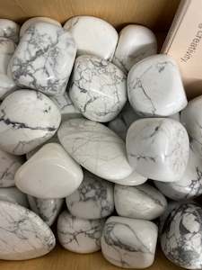 Crystals: Tumbles - Howlite