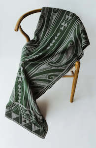 Wraps: Throw  - Kotahitanga by Hawaiiki