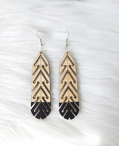 Jewellery 1: Earrings - Mako Design - Huia Iti