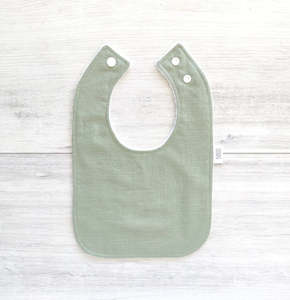 New Mama: Feeding Bib - Mason