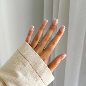 Gifts Under 30 00: Nail Kit - French Tip (Gel) - Pressing Nails