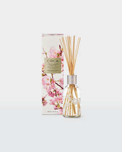 Candles: Diffuser - 250ml - Cherry Blossom & Green Tea