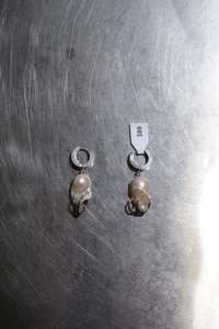 Baroque Pearl Earrings - White - SEAPUNKS.XX