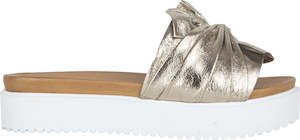 Hinako: Anglesea Slide