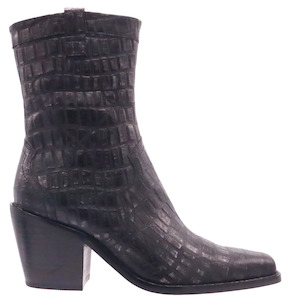 Boots: Brill Mid Boot