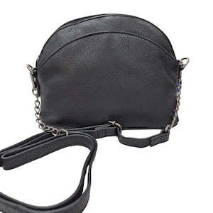 Bags: Oval Gold Chain Handbag