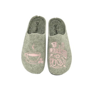 Shoes: Homey Slipper