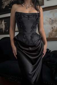 The Secret Garden: Dahlia Corset - Black