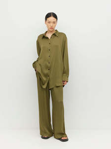 All 1: Elina Shirt (Satin Crepe) Sicilian Olive