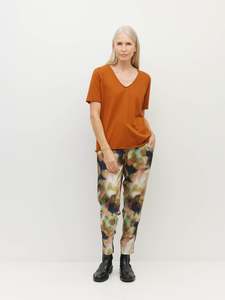 All Extra: JHL V-Neck T (Fine Cotton Cashmere) Tobacco