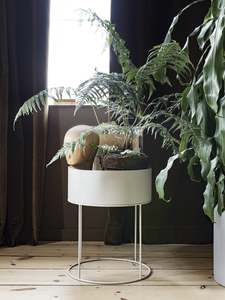 Pots Planters: Ferm living round planter box