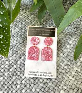 Leaf Pattern Pink Arch Drop Earrings