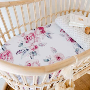 Snuggle Hunny Kids Bassinet Sheet (Lilac Skies)