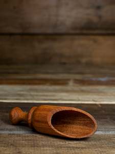 General: Dishy Cherrywood Scoop 9cm