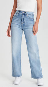 Straight Leg: WENDY | Wide Leg Jean Light Blue