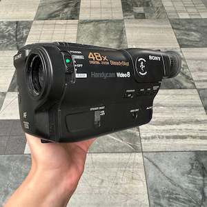 Handycams: Sony Video 8 CCD-TR550E Handycam