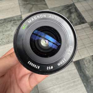 Canon F Mount: MC Magnon Auto 28mm f/2.8 Lens