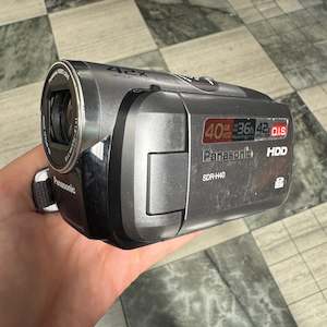 Handycams: Panasonic SDR-H40 Camcorder