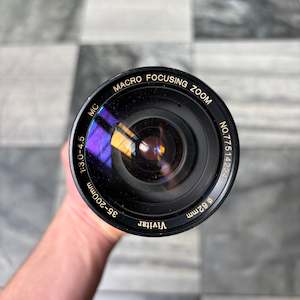 Canon F Mount: Vivitar Macro Focusing Zoom 35-210mm f/3-4.5 Lens