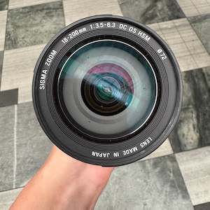 Nikon F Mount: Sigma 18-200mm f/3.5-5.6 DC OS Lens